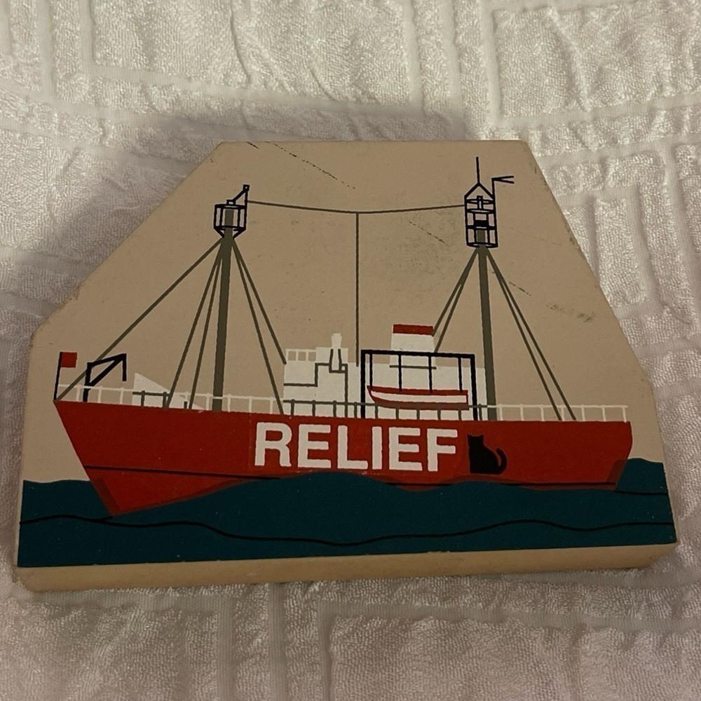 Cat's Meow RELIEF RESCUE SHIP Wood Shelf Sitter 1994